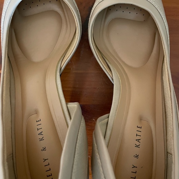 Kelly & Katie pumps - Picture 4 of 5